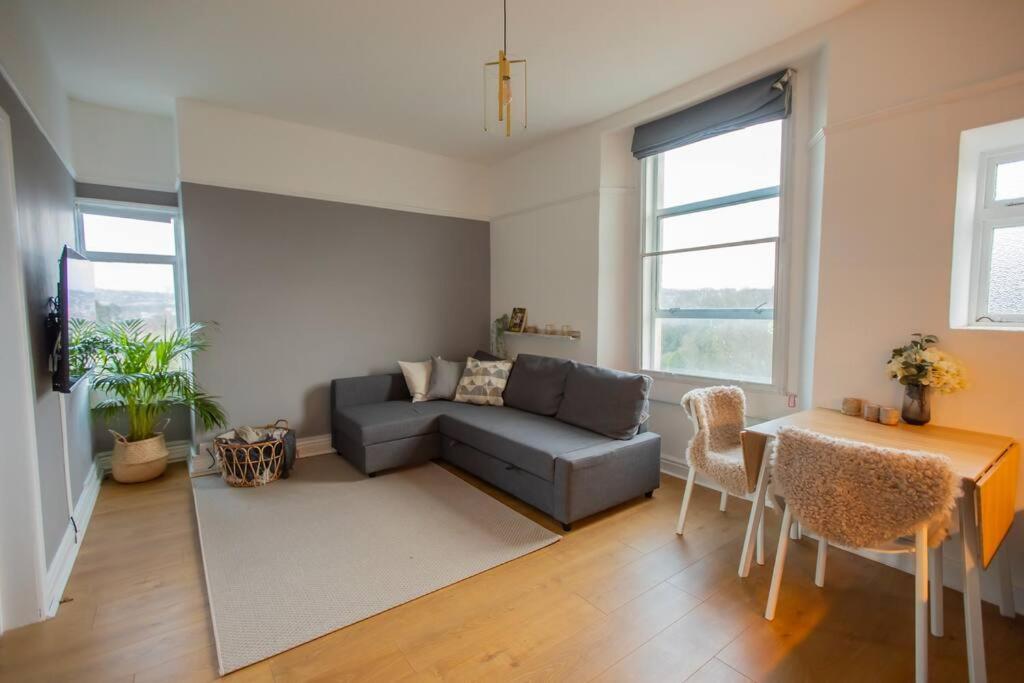 Georgian Gem Free Parking &Views Apartamento Bath Exterior foto